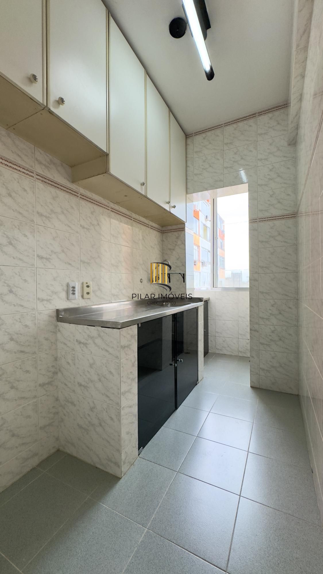 Apartamento 1 dormitório em andar alto, no coração do Centro Histórico