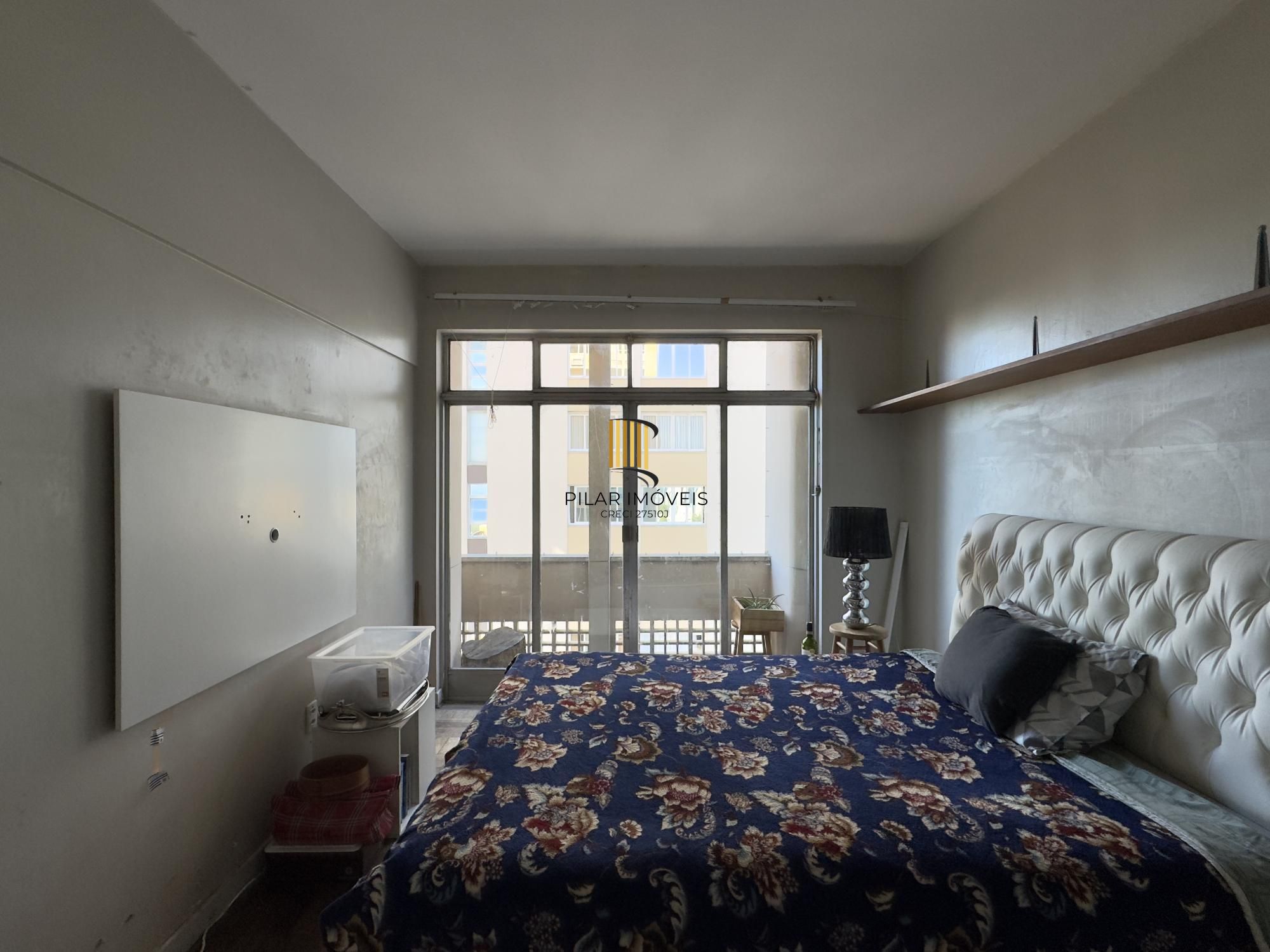 APARTAMENTO 3 DORMITÓRIOS COM LINDA VISTA DA CATEDRAL NO CENTRO HISTÓRICO
