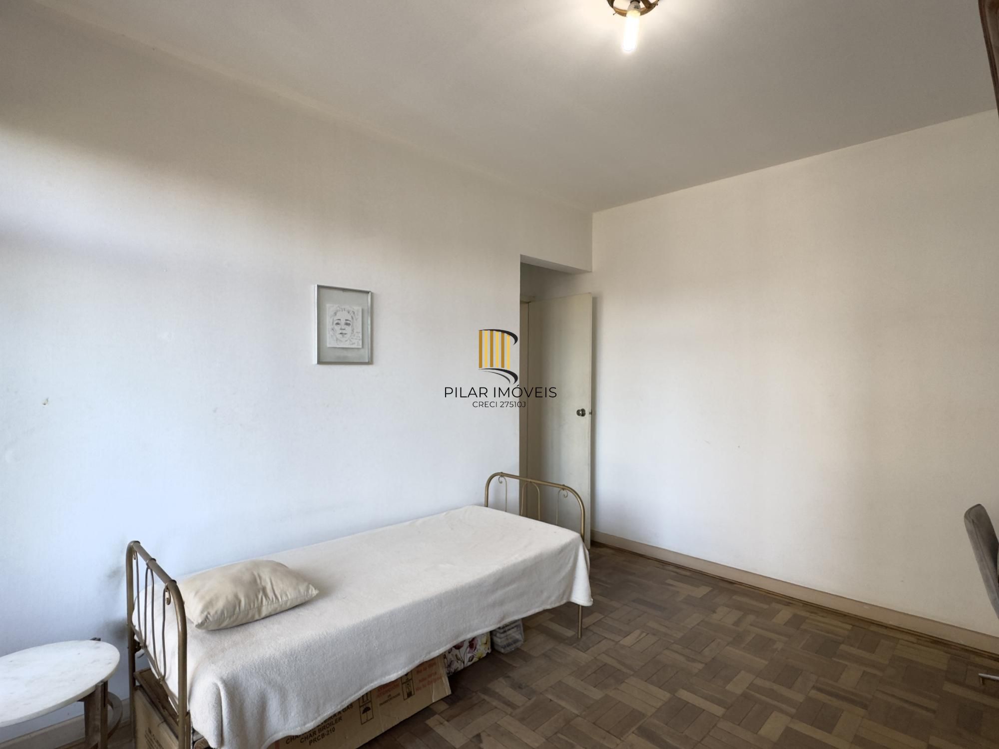 APARTAMENTO 3 DORMITÓRIOS COM LINDA VISTA DA CATEDRAL NO CENTRO HISTÓRICO