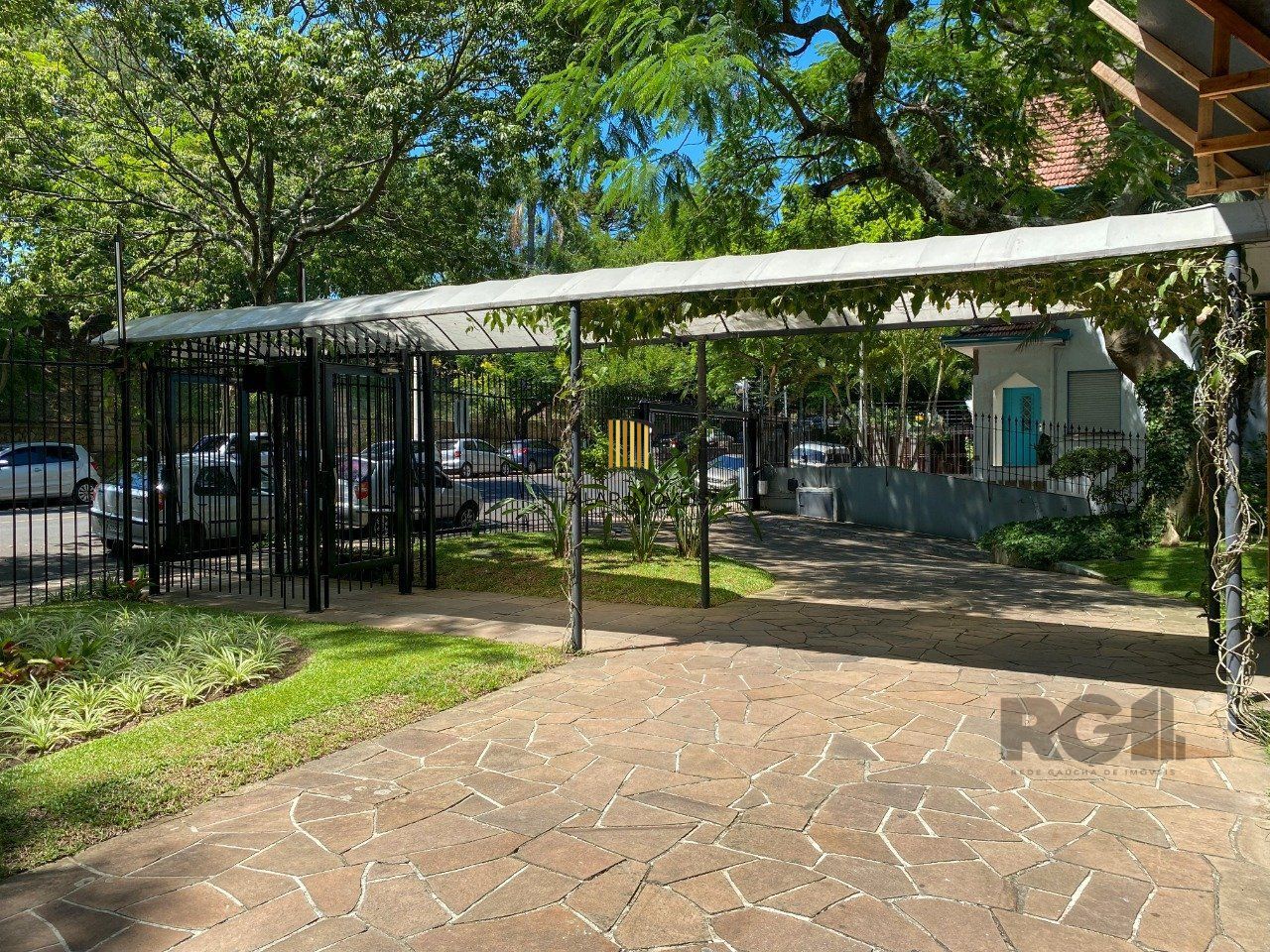 Apartamento com muito conforto e ótima iluminação no Moinhos de Vento