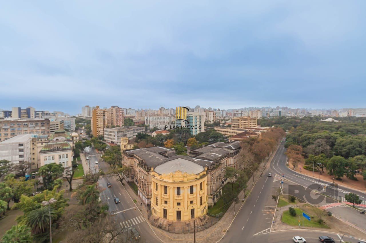 Apartamento 3 dormitórios no bairro Centro Histórico