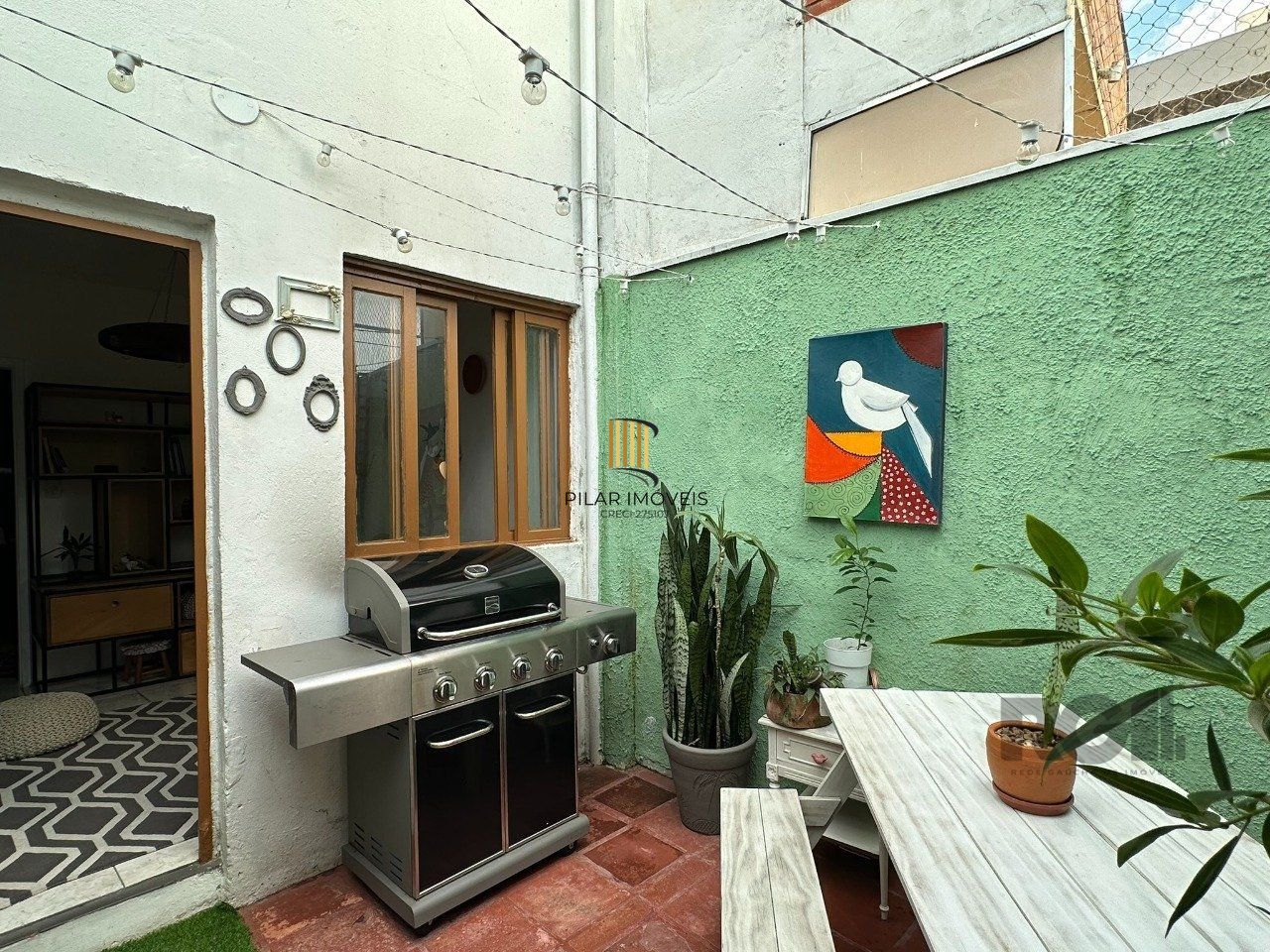 CASA TOTALMENTE REFORMADA EM ÓTIMA LOCALIZAÇÃO NO CENTRO HISTÓRICO