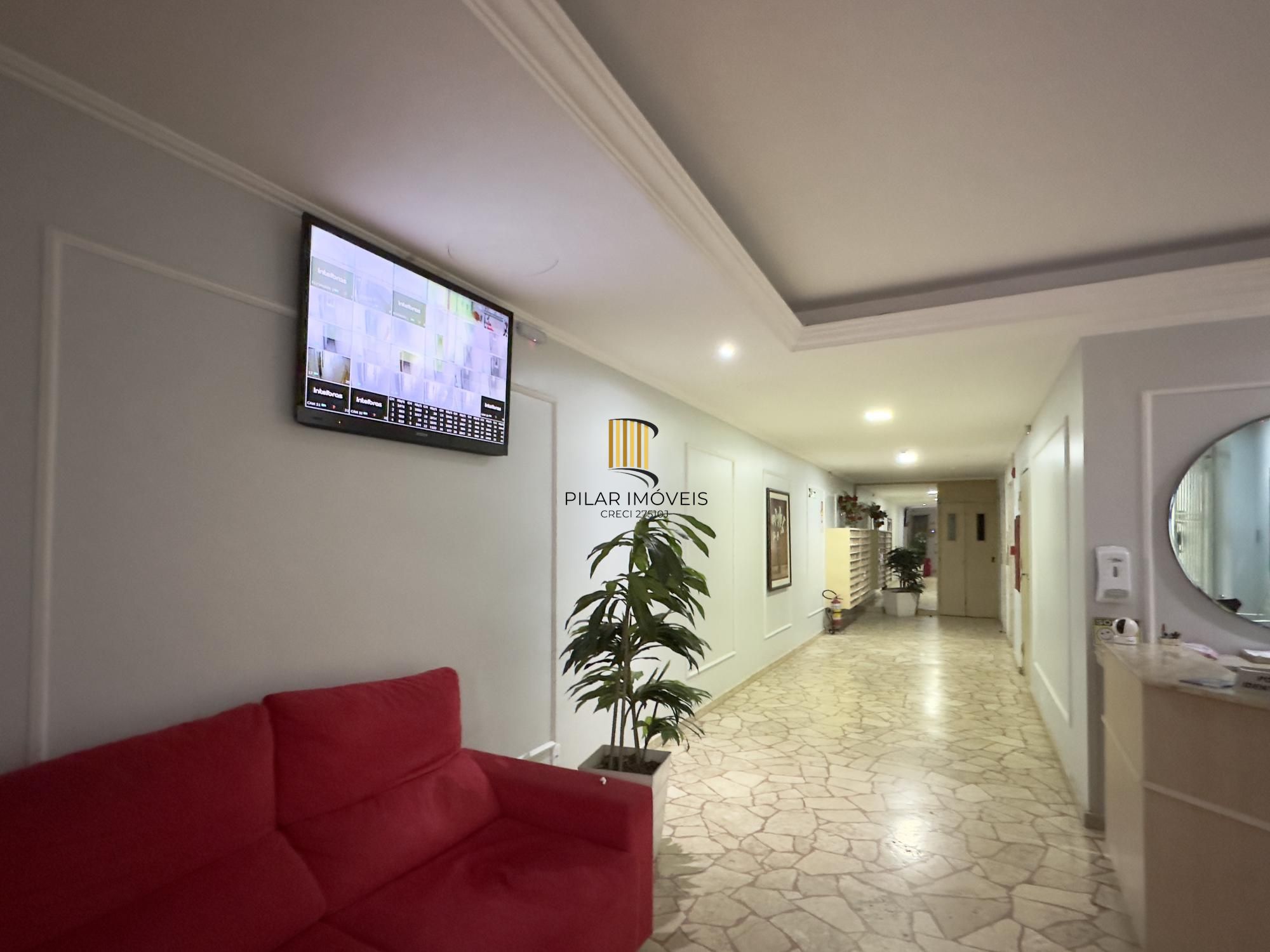 Apartamento 1 dormitório em andar alto, no coração do Centro Histórico