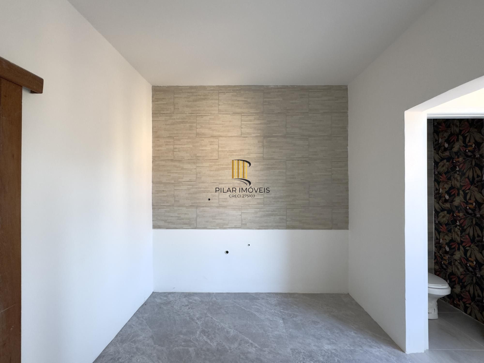 Apartamento reformado de 68m², 2 dormitórios no bairro Praia de Belas