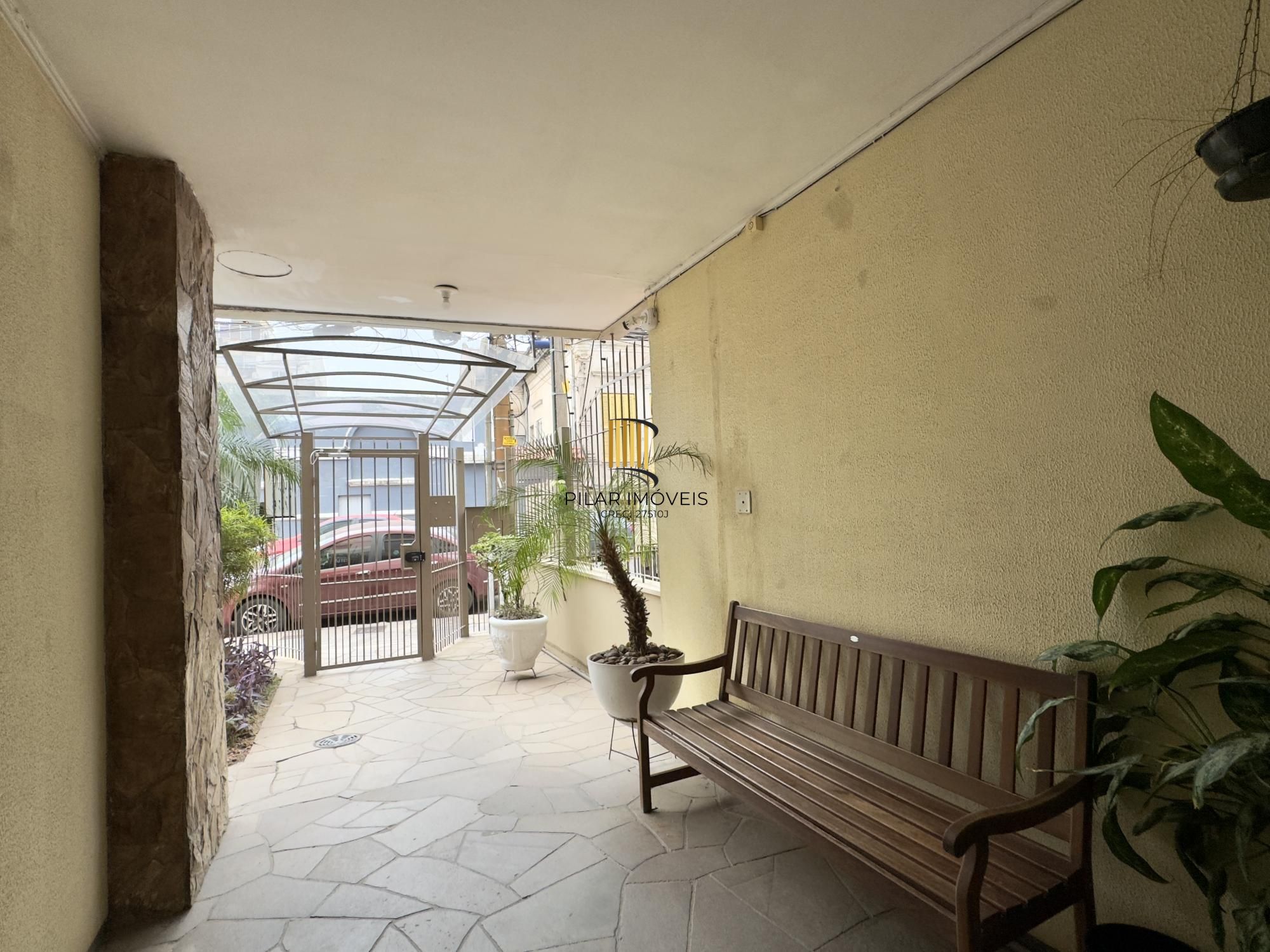 APARTAMENTO 1 DORMITÓRIO EM ANDAR ALTO NO CENTRO HISTÓRICO