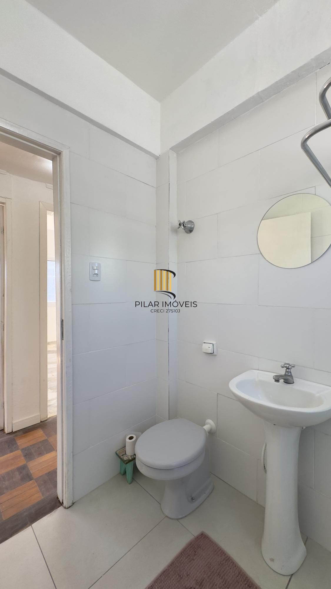 APARTAMENTO 2 DORMITÓRIOS REFORMADO COM LINDA VISTA NO CENTRO HISTÓRICO