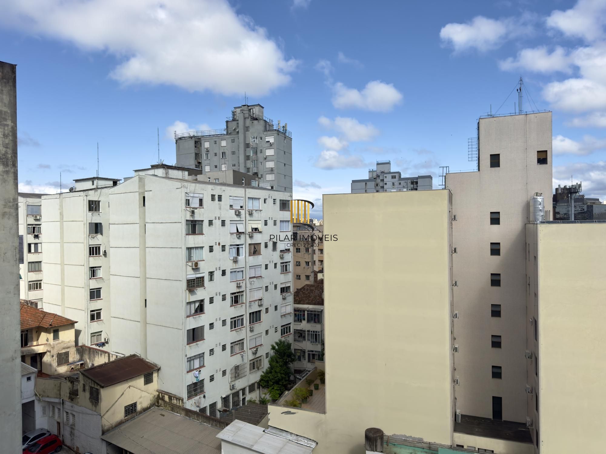 Studio de 37m², com vista definida e cozinha separada próximo à Santa Casa
