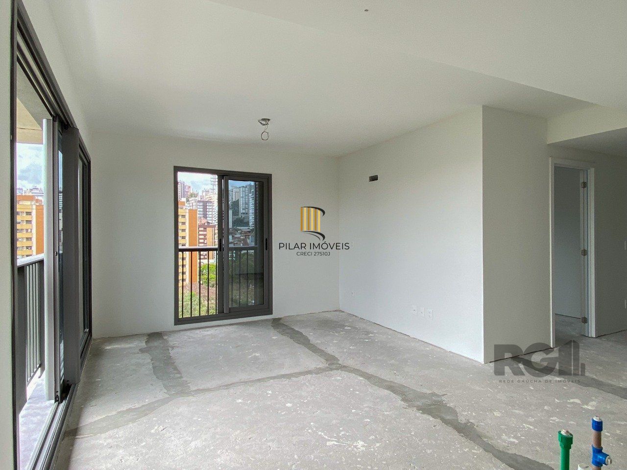 APARTAMENTO 2 DORMITÓRIOS COM VISTA DEFINIDA NA PARTE PLANA DO BELA VISTA