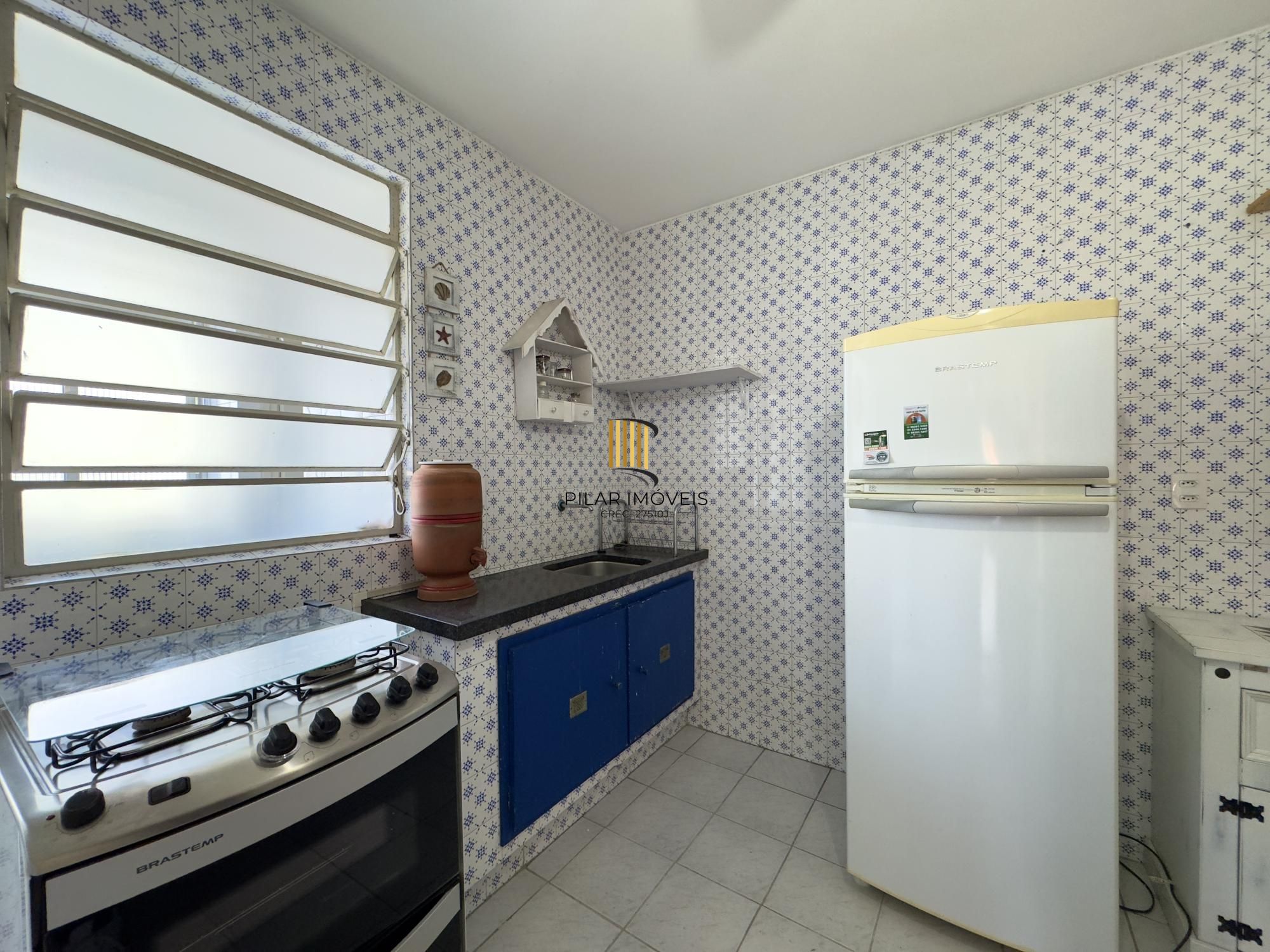 Apartamento amplo de 2 dormitório ao lado do Mãe de Deus e próximo da Orla