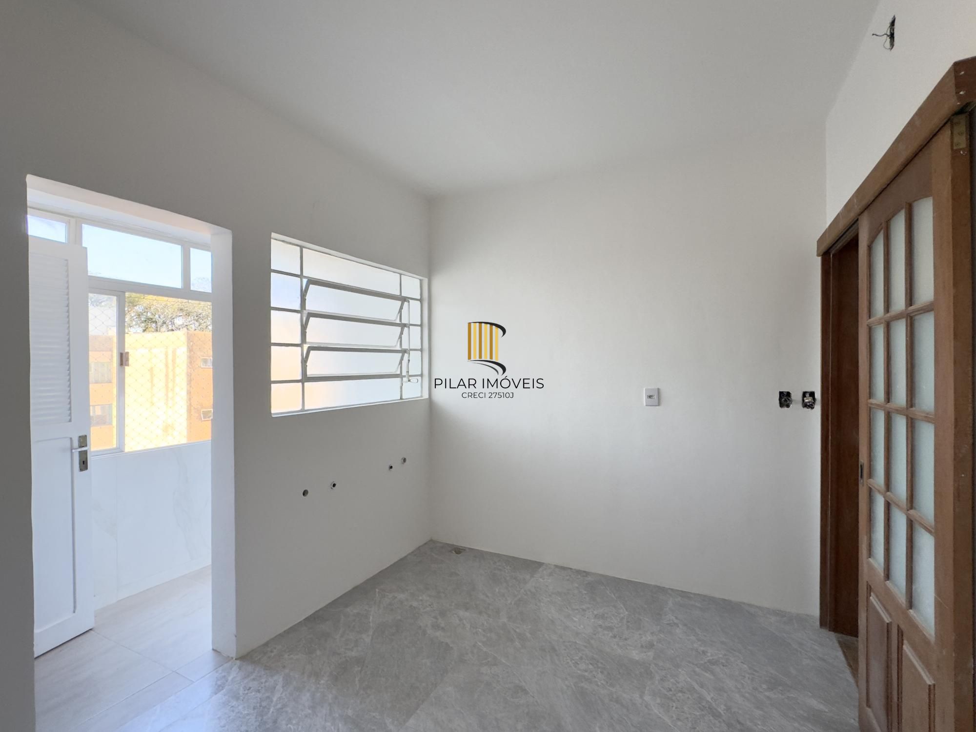Apartamento reformado de 68m², 2 dormitórios no bairro Praia de Belas