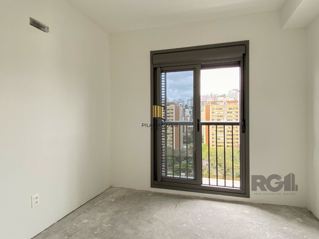 APARTAMENTO 2 DORMITÓRIOS COM VISTA DEFINIDA NA PARTE PLANA DO BELA VISTA