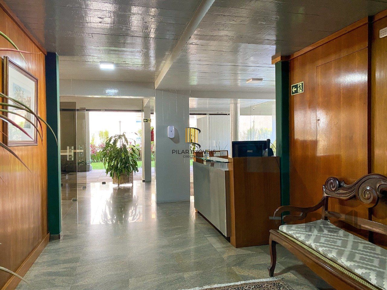 Apartamento com muito conforto e ótima iluminação no Moinhos de Vento