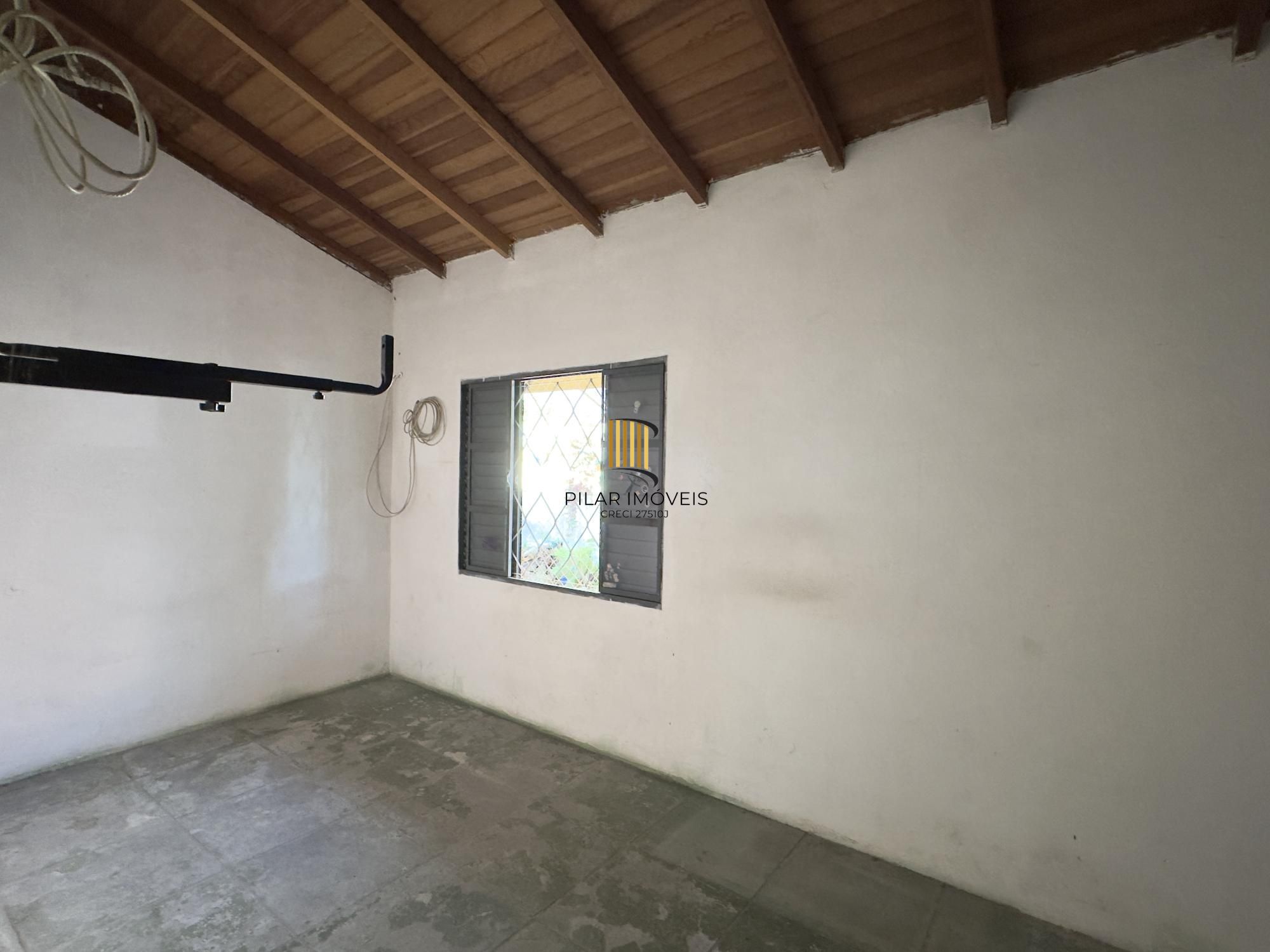 Casa 2 dormitórios no bairro Camaquã
