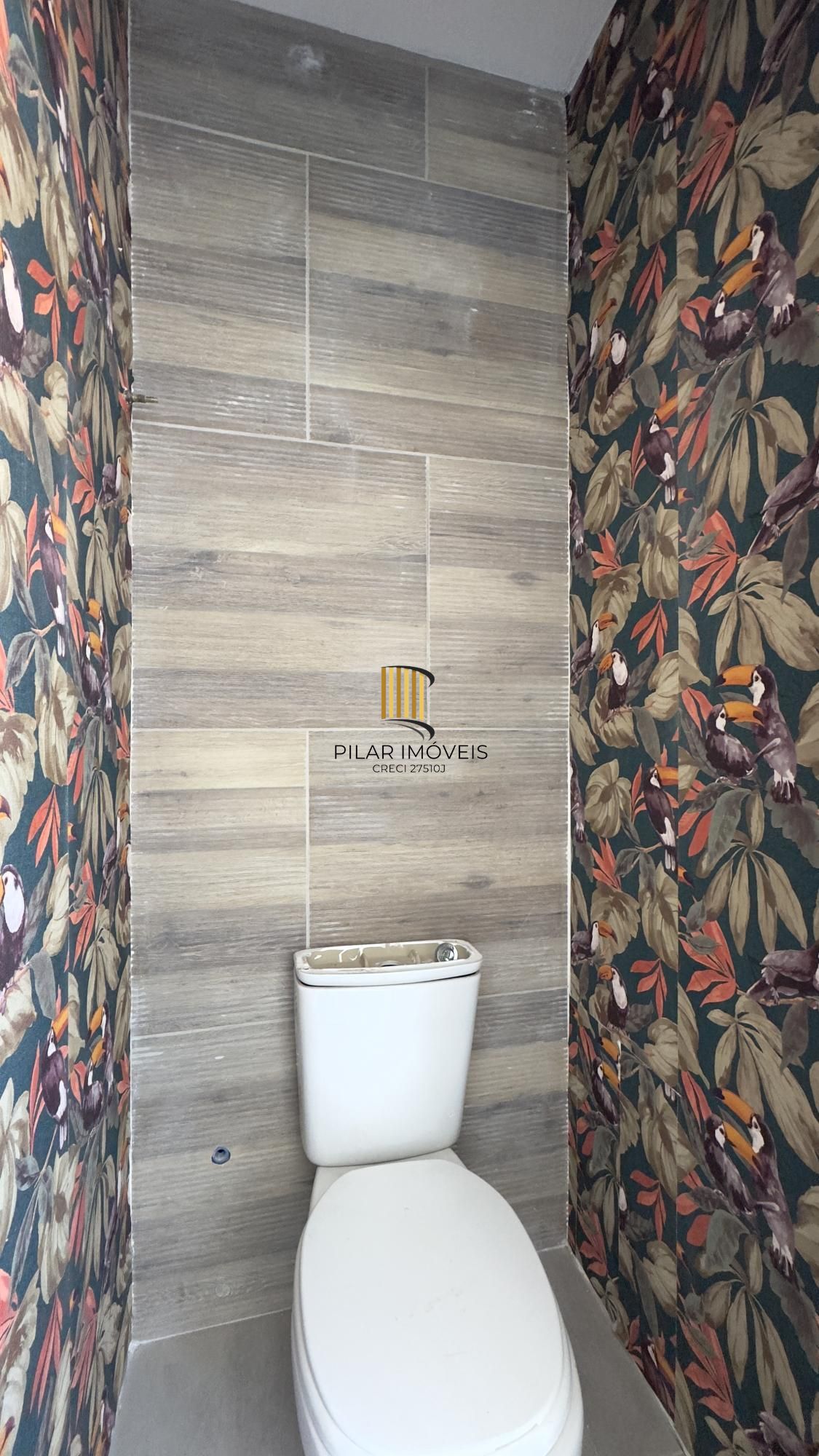 Apartamento reformado de 68m², 2 dormitórios no bairro Praia de Belas