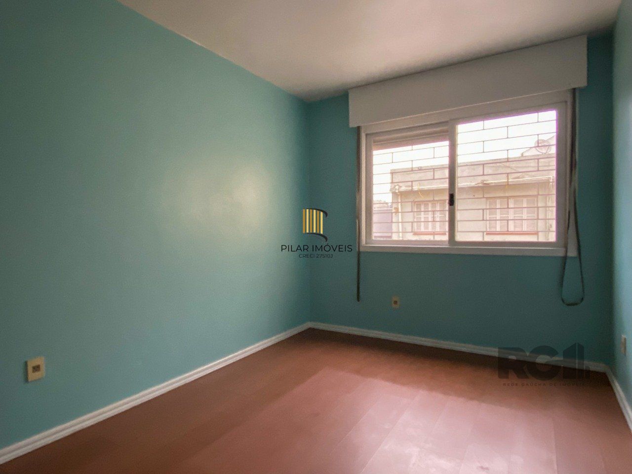 Apartamento com sacada, churrasqueira e vaga de garagem no Centro Histórico
