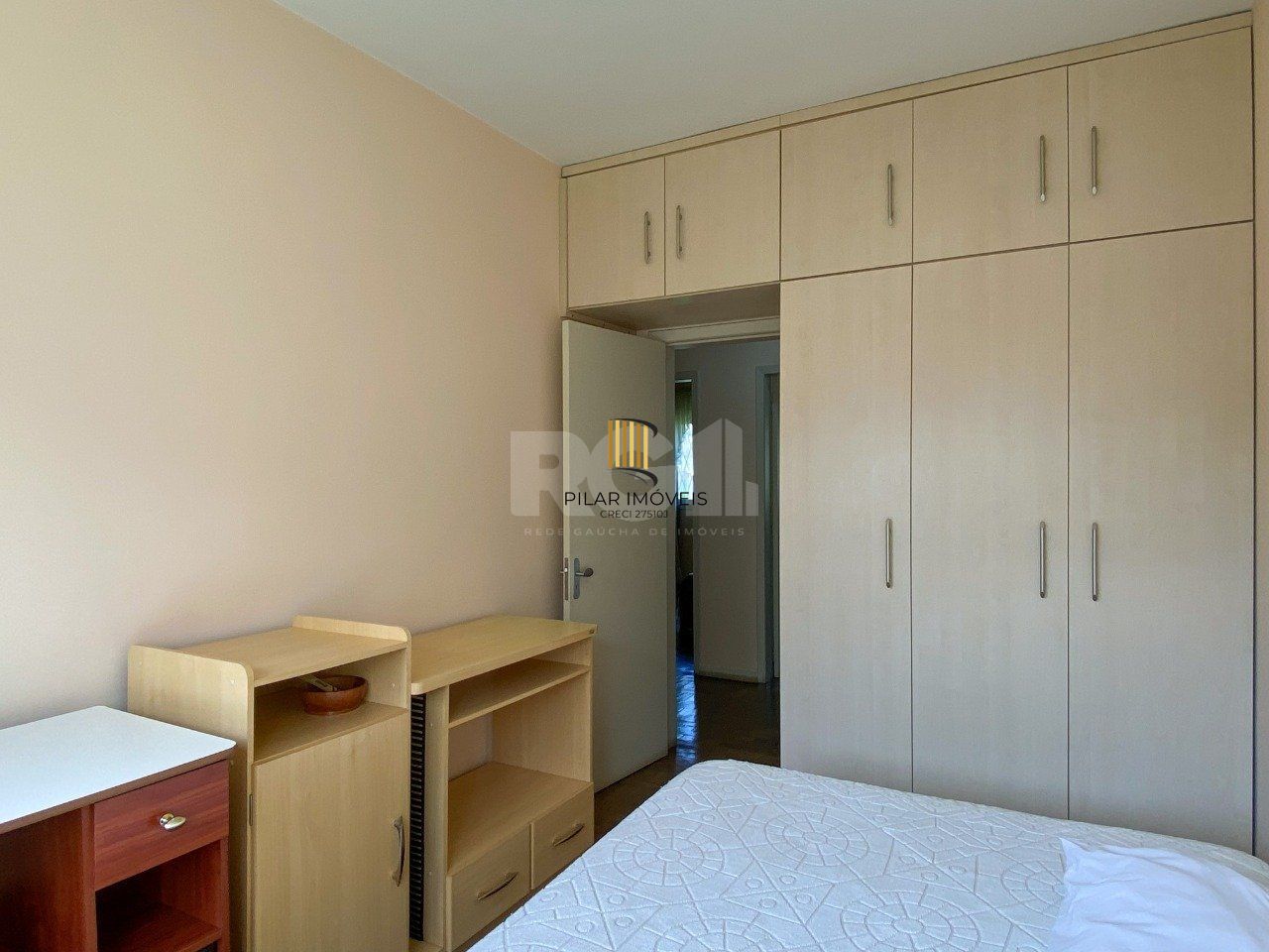 Casa com 4 dormitórios, no bairro Nossa Senhora das Graças em Canoas/RS