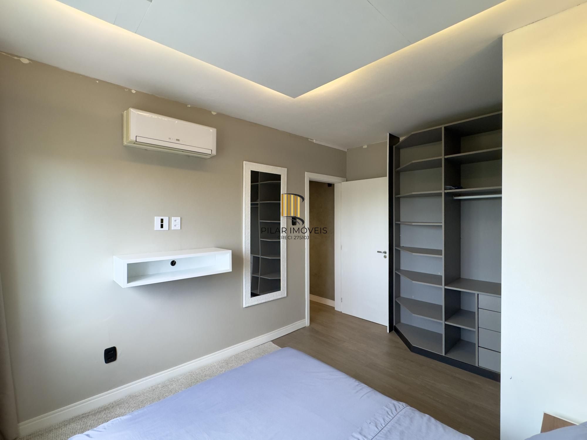 Apartamento reformado com vista definida, ótima localização no Centro Histórico