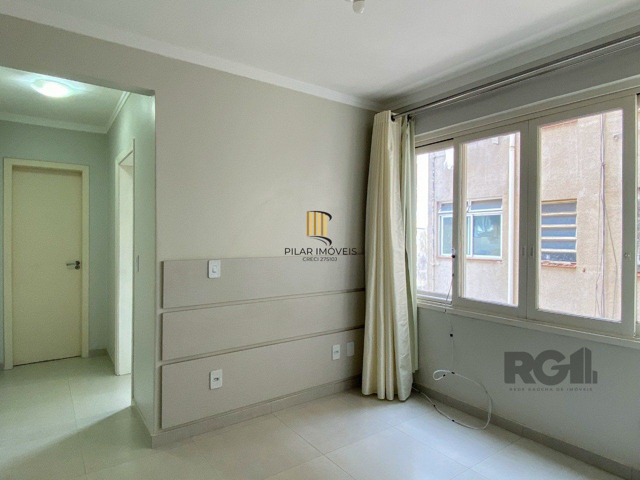 APARTAMENTO SEMIMOBILIADO COM PORTARIA NO CENTRO HISTÓRICO - Pilar Imóveis