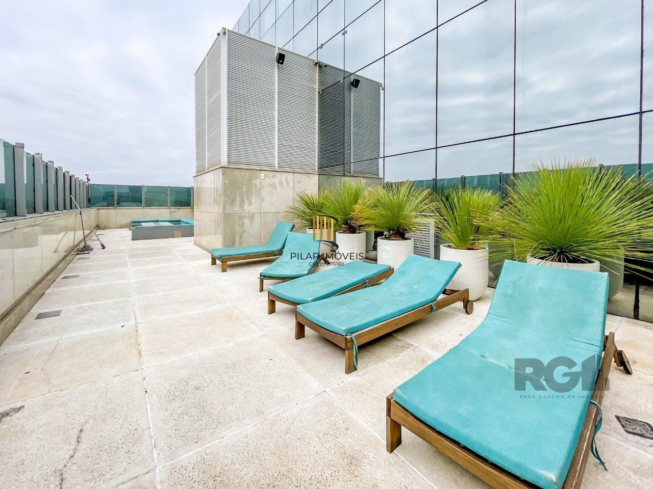 APARTAMENTO DE 38M² COM 1 DORMITÓRIO E 1 VAGA - BAIRRO PRAIA DE BELAS