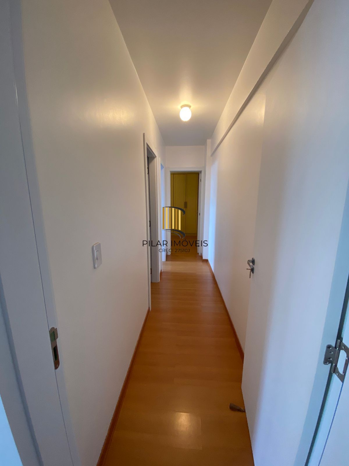 APARTAMENTO 2 DORMITÓRIOS E COM VAGA DE GARAGEM NO JARDIM BOTÂNICO