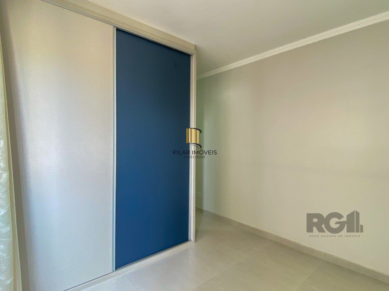 APARTAMENTO SEMIMOBILIADO COM PORTARIA NO CENTRO HISTÓRICO