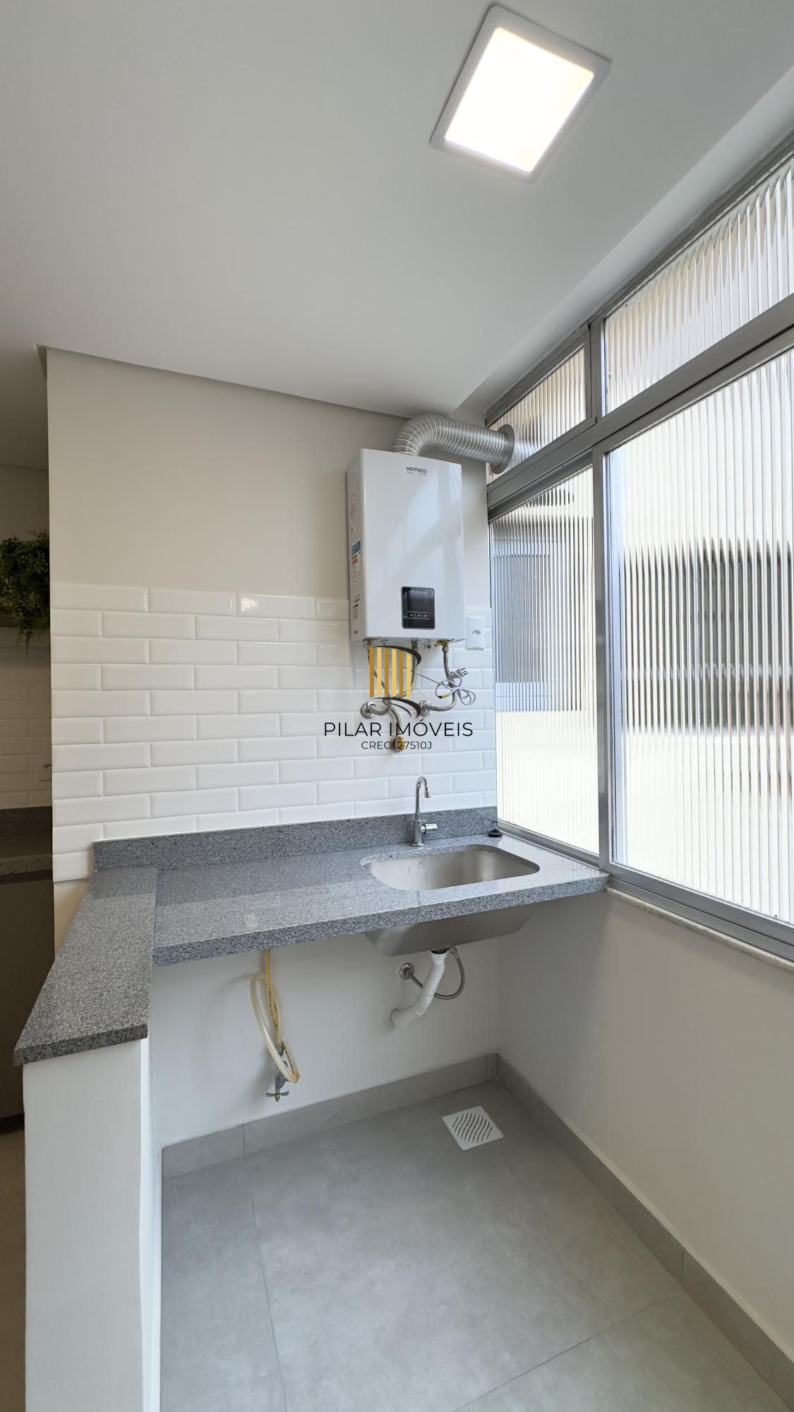 Apartamento reformado de 103m², 3 dormitórios, sendo 1 suíte no Centro Histórico