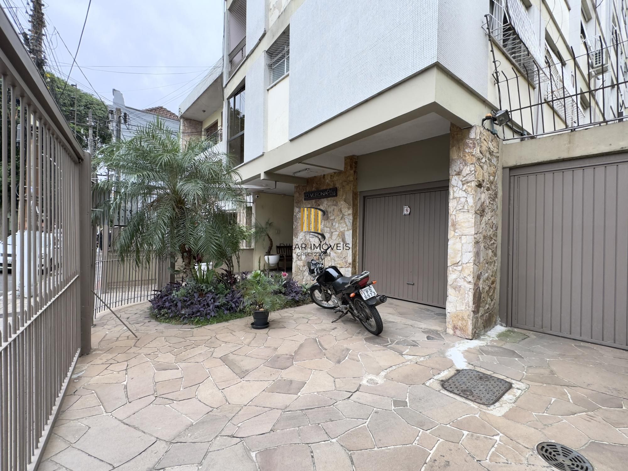 APARTAMENTO 1 DORMITÓRIO EM ANDAR ALTO NO CENTRO HISTÓRICO