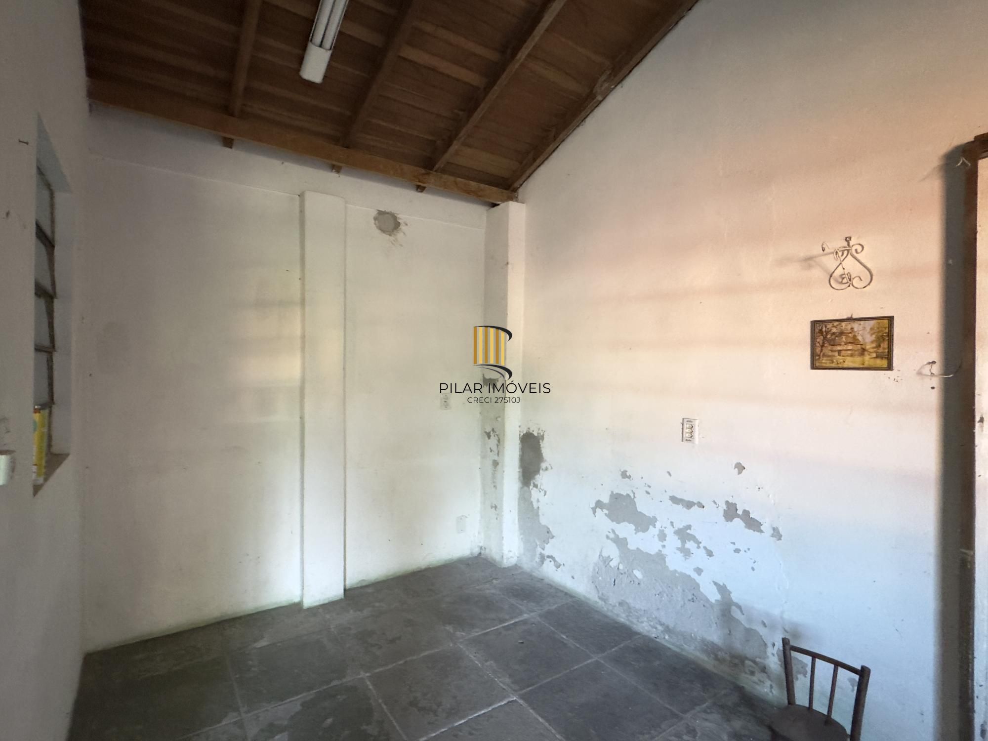 Casa 2 dormitórios no bairro Camaquã