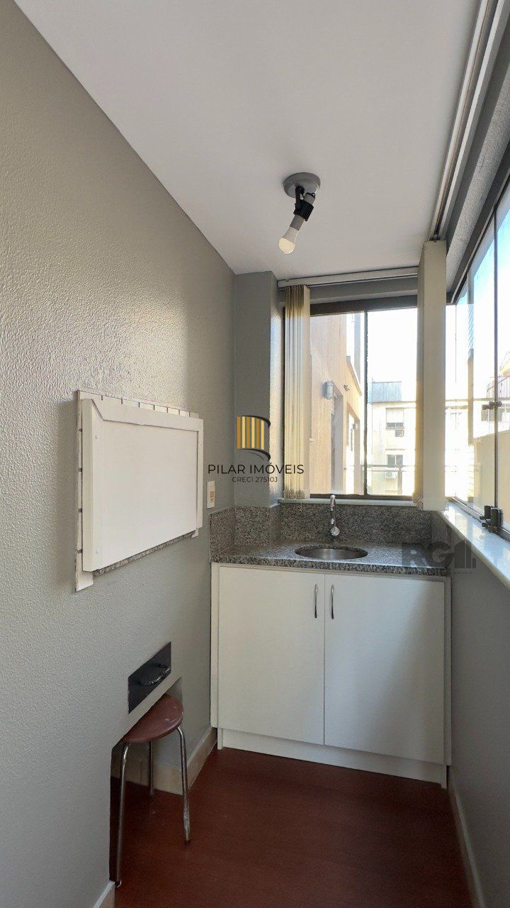 APARTAMENTO GARDEN, 2 DORMITÓRIOS E 1 VAGA DE GARAGEM COM ÓTIMA LOCALIZAÇÃO NO MOINHOS