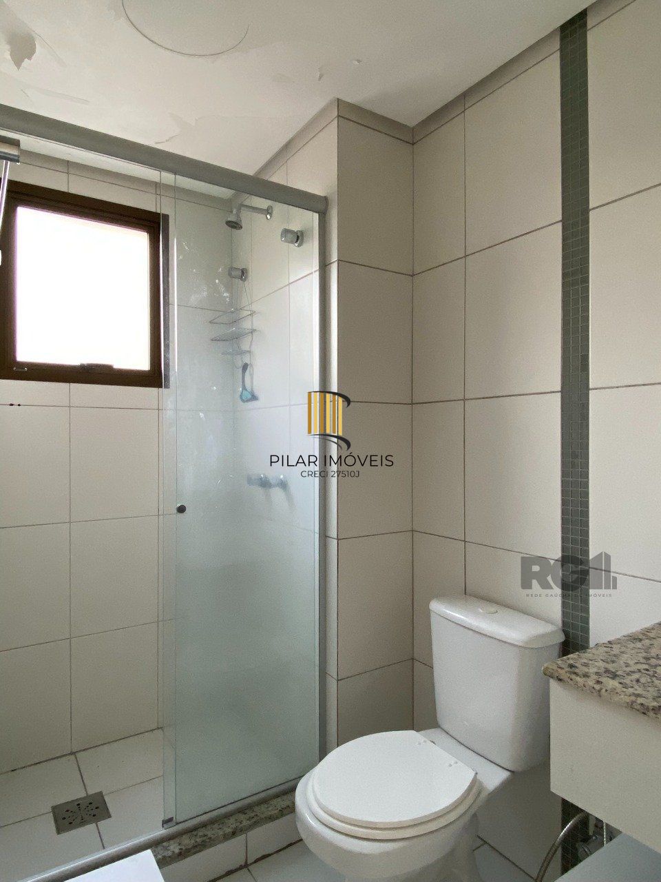 APARTAMENTO MOBILIADO DE 2 DORMITÓRIOS - CENTRO HISTÓRICO