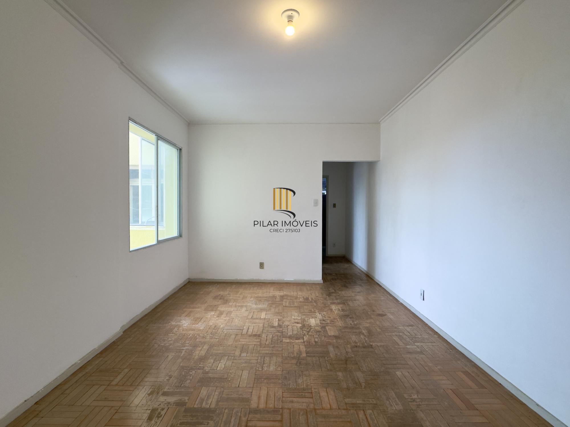 Apartamento 1 dormitório em andar alto, no coração do Centro Histórico