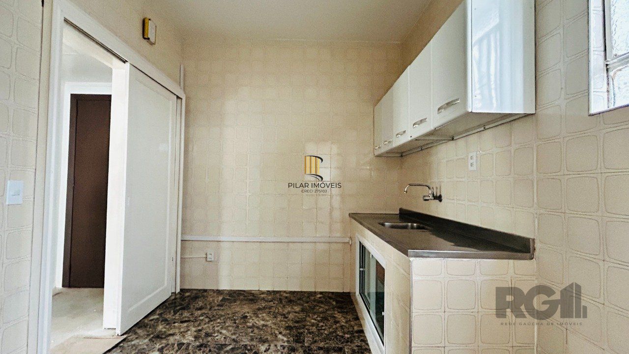 APARTAMENTO GARDEN 3 DORMITÓRIOS COM VAGA DE GARAGEM NO MENINO DEUS