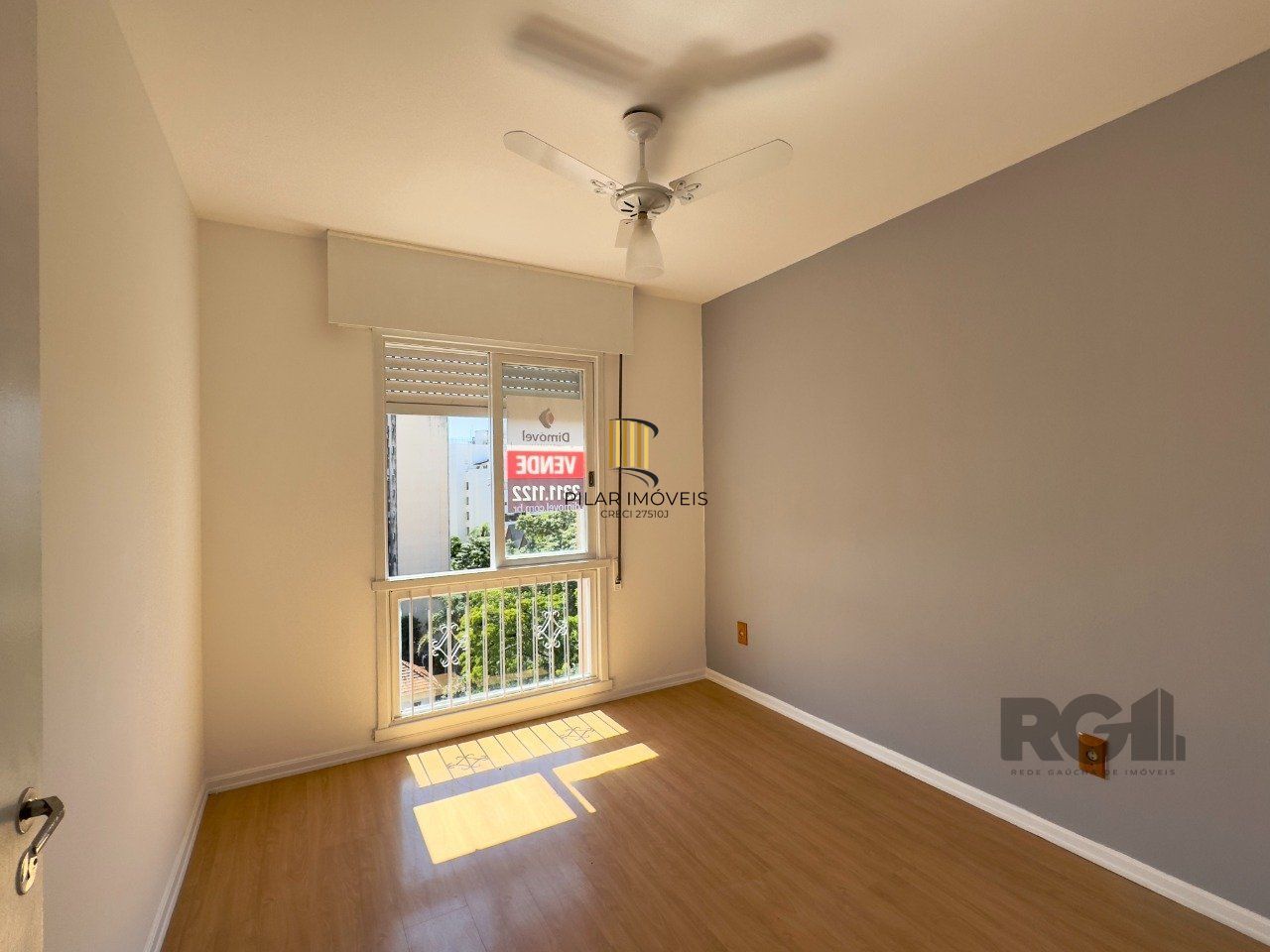 APARTAMENTO 1 DORMITÓRIO EM ANDAR ALTO COM VISTA PARA GUAÍBA NO CENTRO HISTÓRICO