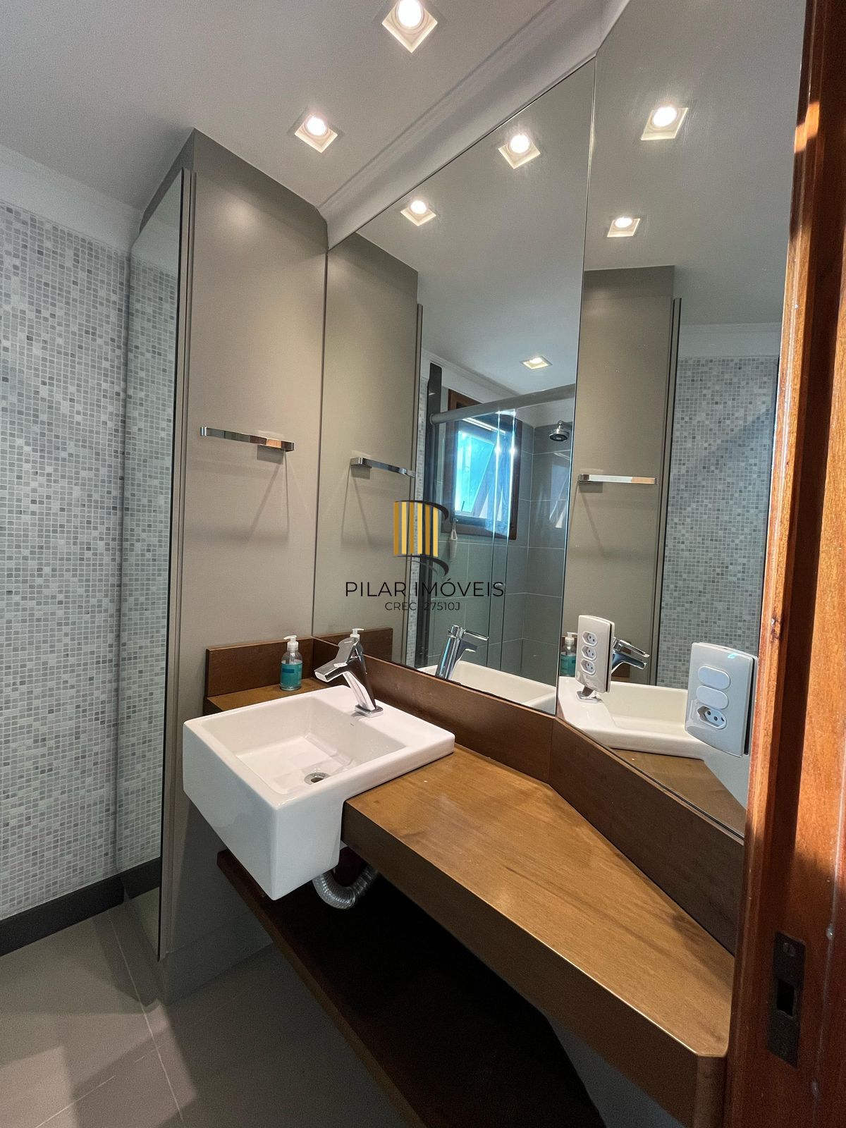 Apartamento 2 dormitórios no bairro Independência