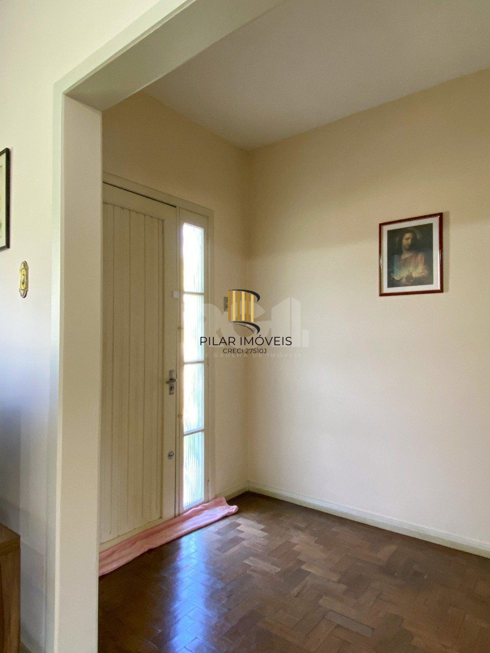 Casa com 4 dormitórios, no bairro Nossa Senhora das Graças em Canoas/RS