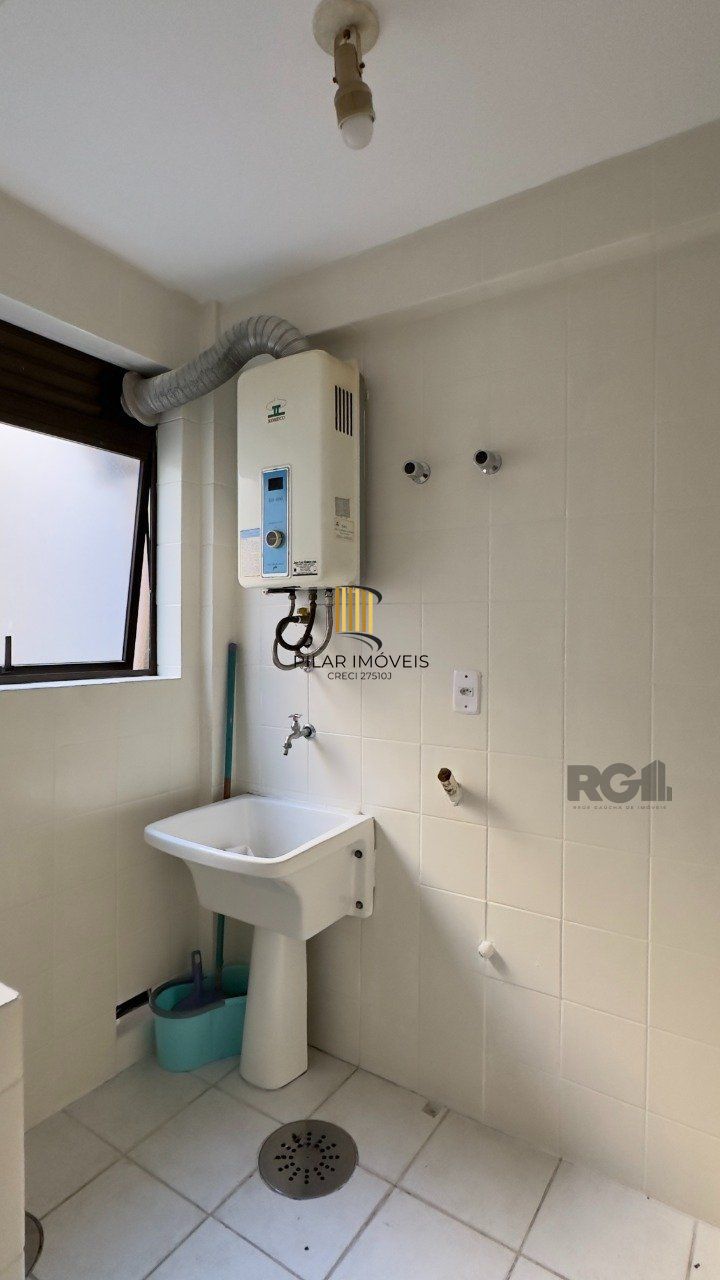 APARTAMENTO GARDEN, 2 DORMITÓRIOS E 1 VAGA DE GARAGEM COM ÓTIMA LOCALIZAÇÃO NO MOINHOS