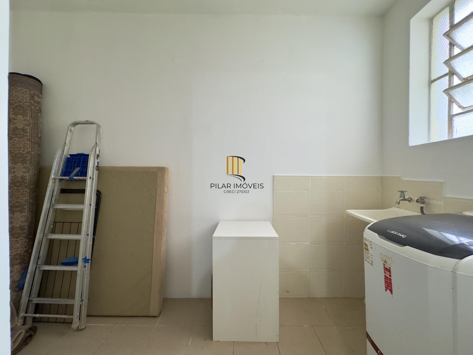 Apartamento de 3 dormitórios, super amplo e bem iluminado no Centro Histórico