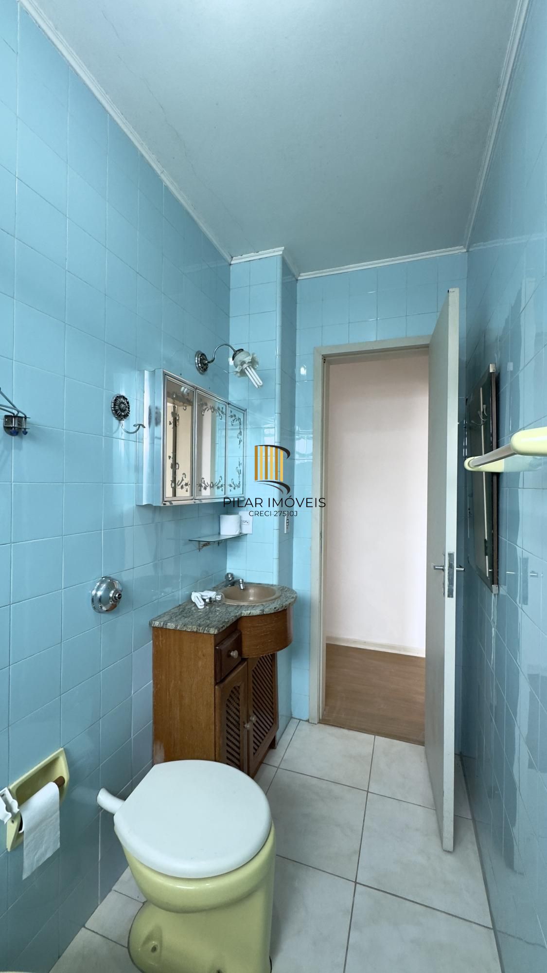 Apartamento 2 dormitório com dependência e vaga de garagem no Centro Histórico