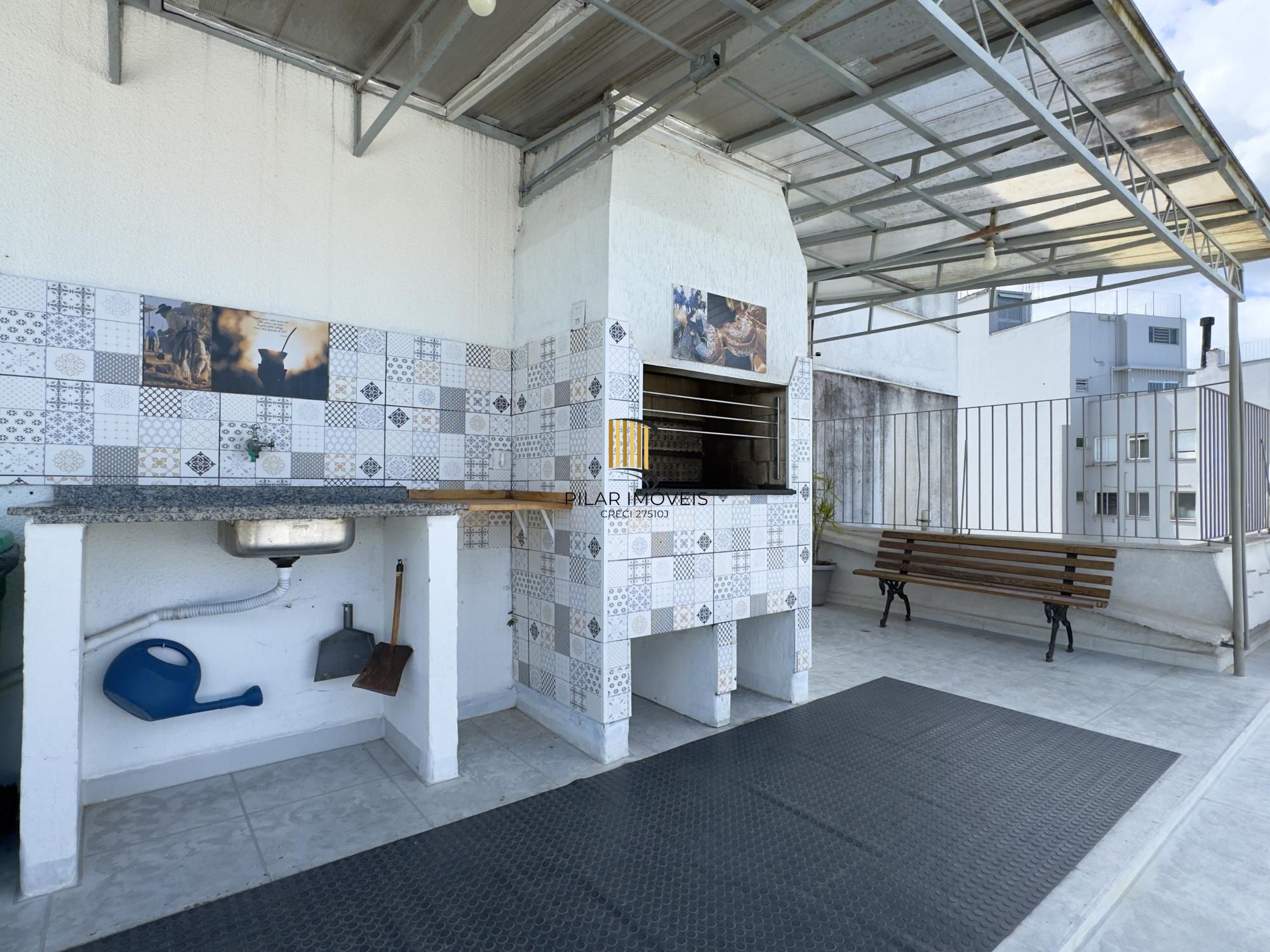 Apartamento de 1 dormitório, em andar alto, vista definida no Centro Histórico