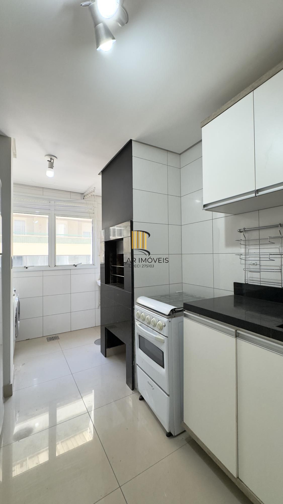APARTAMENTO 2 DORMITÓRIOS, SENDO 1 SUÍTE COM VAGA DE GARAGEM NO BAIRRO SANTANA