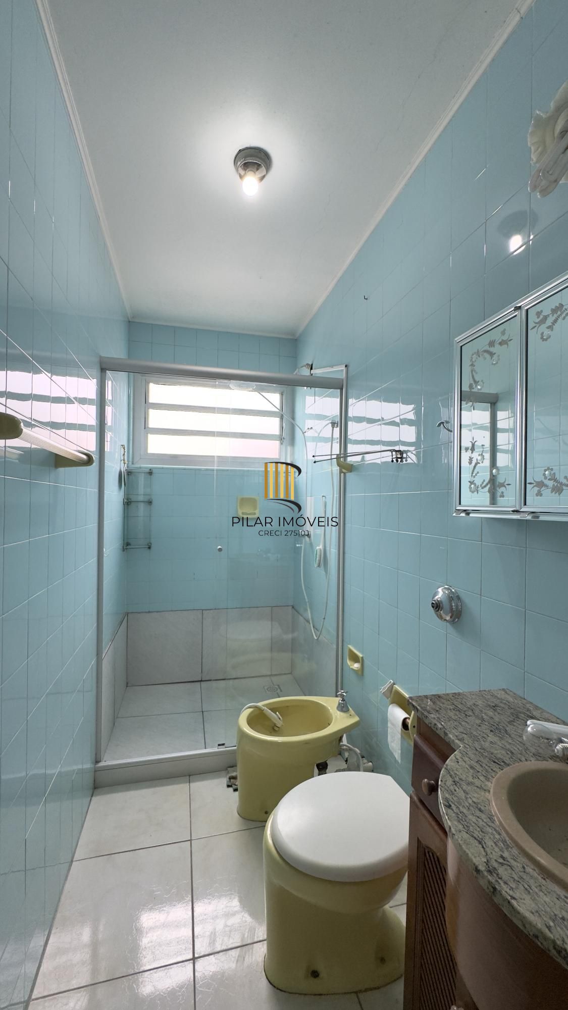 Apartamento 2 dormitório com dependência e vaga de garagem no Centro Histórico