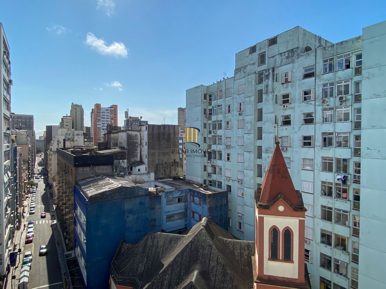 APARTAMENTO DE FRENTE, 1 DORMITÓRIO COM VAGA DE GARAGEM NA DUQUE
