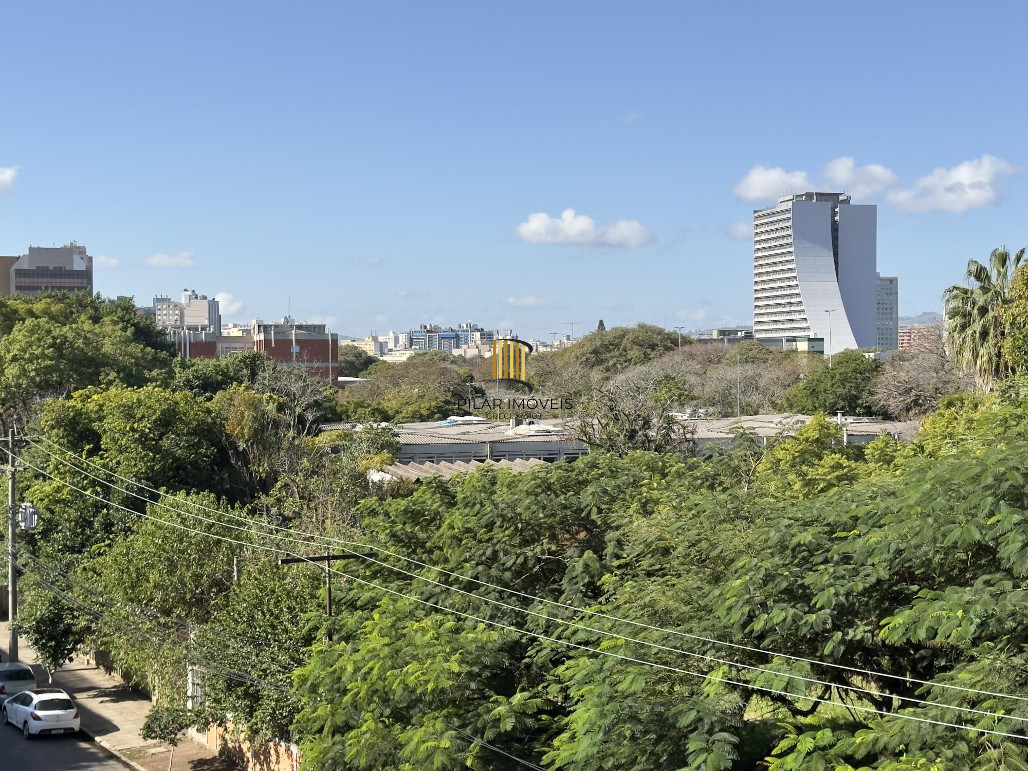 APARTAMENTO 1 DORMITÓRIO, DE FRENTE, PRÓXIMO AO PÓLO JURÍDICO DE PORTO ALEGRE