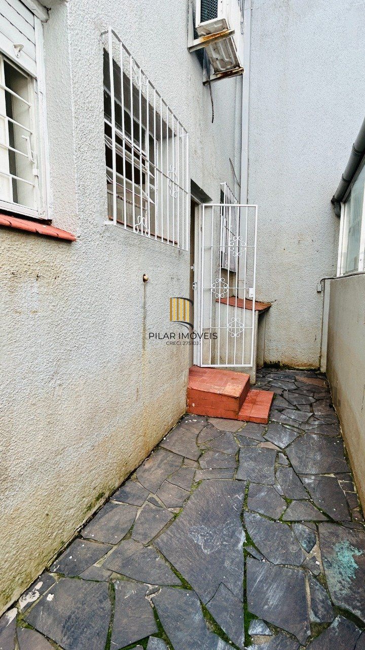 APARTAMENTO GARDEN 3 DORMITÓRIOS COM VAGA DE GARAGEM NO MENINO DEUS