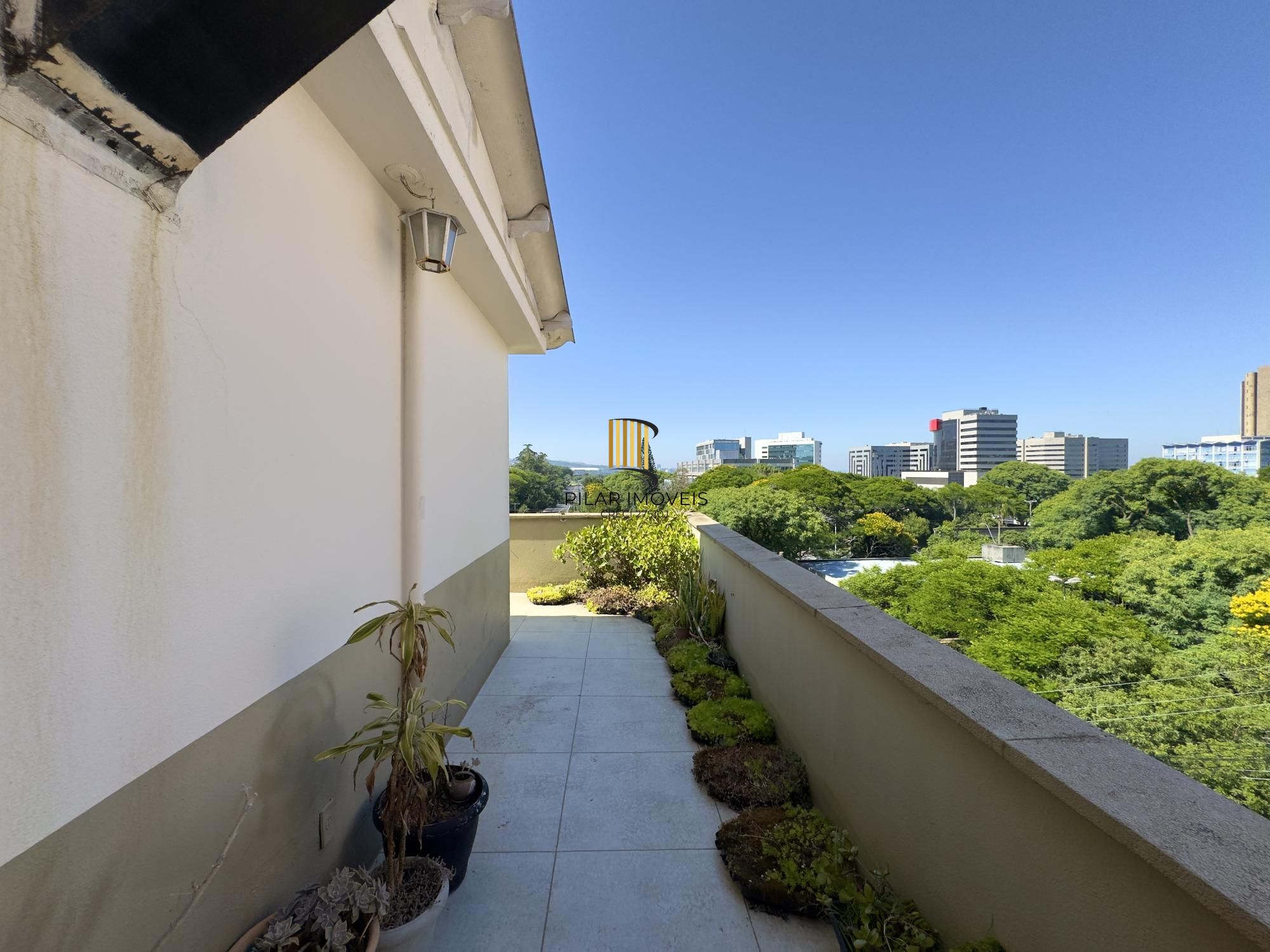 Cobertura 2 dormitórios no bairro Centro Histórico