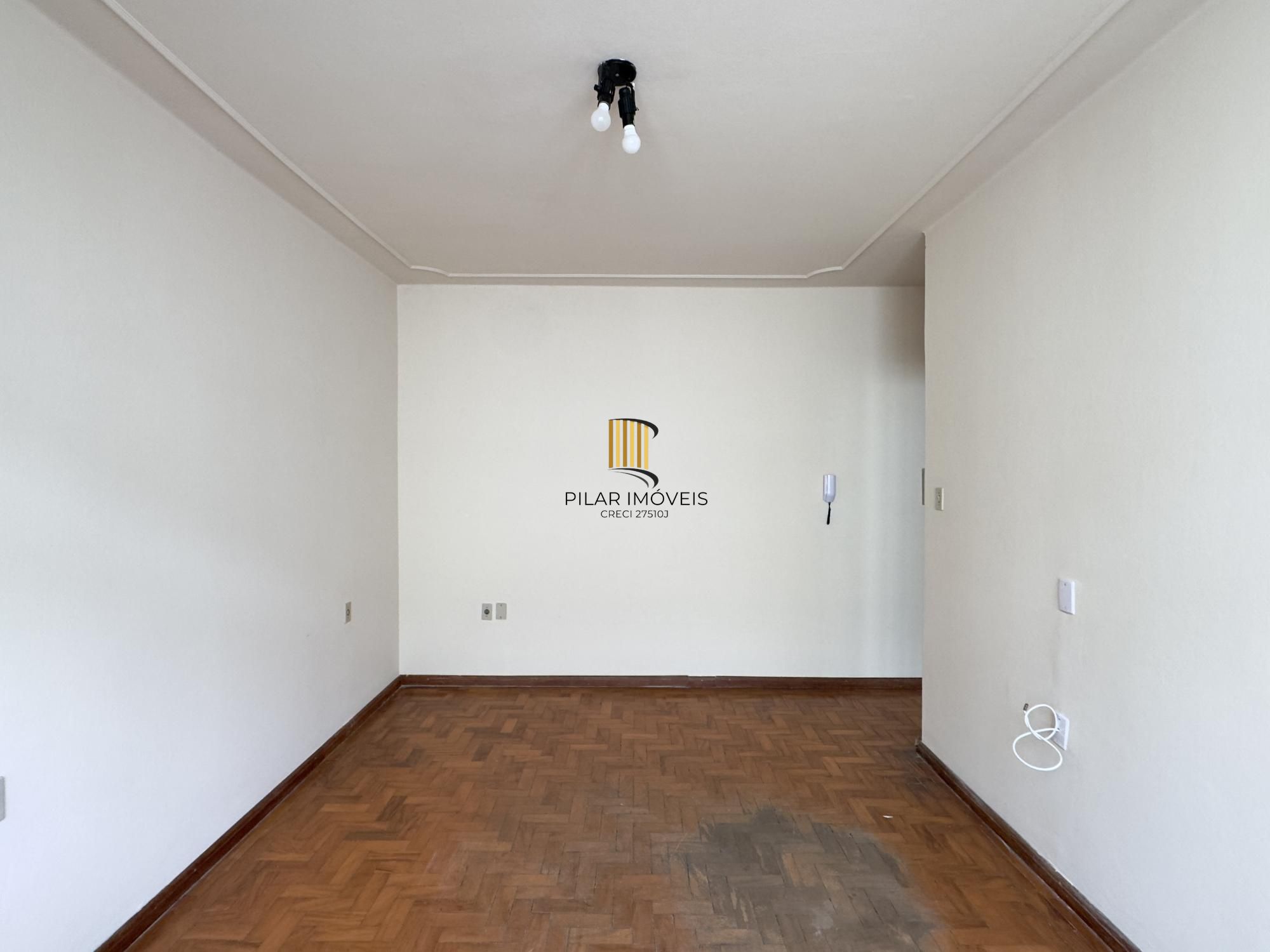 APARTAMENTO 2 DORMITÓRIOS COM PEÇAS AMPLAS NO BAIRRO PRAIA DE BELAS