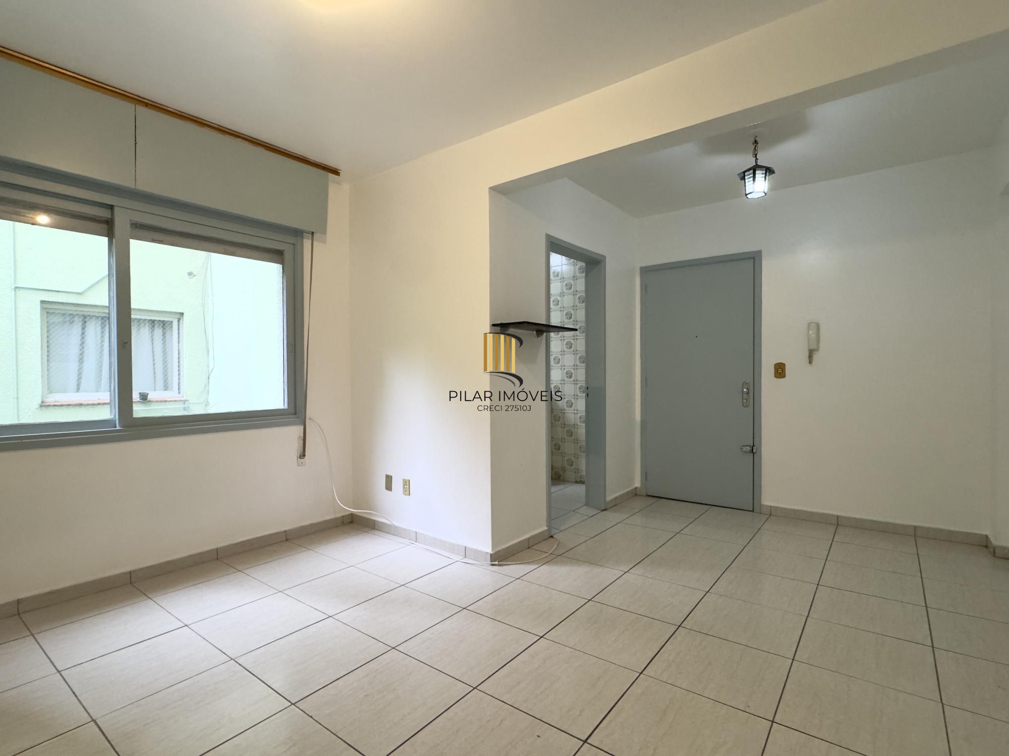 STUDIO DE 30 M² NO MIOLO DA CIDADE BAIXA