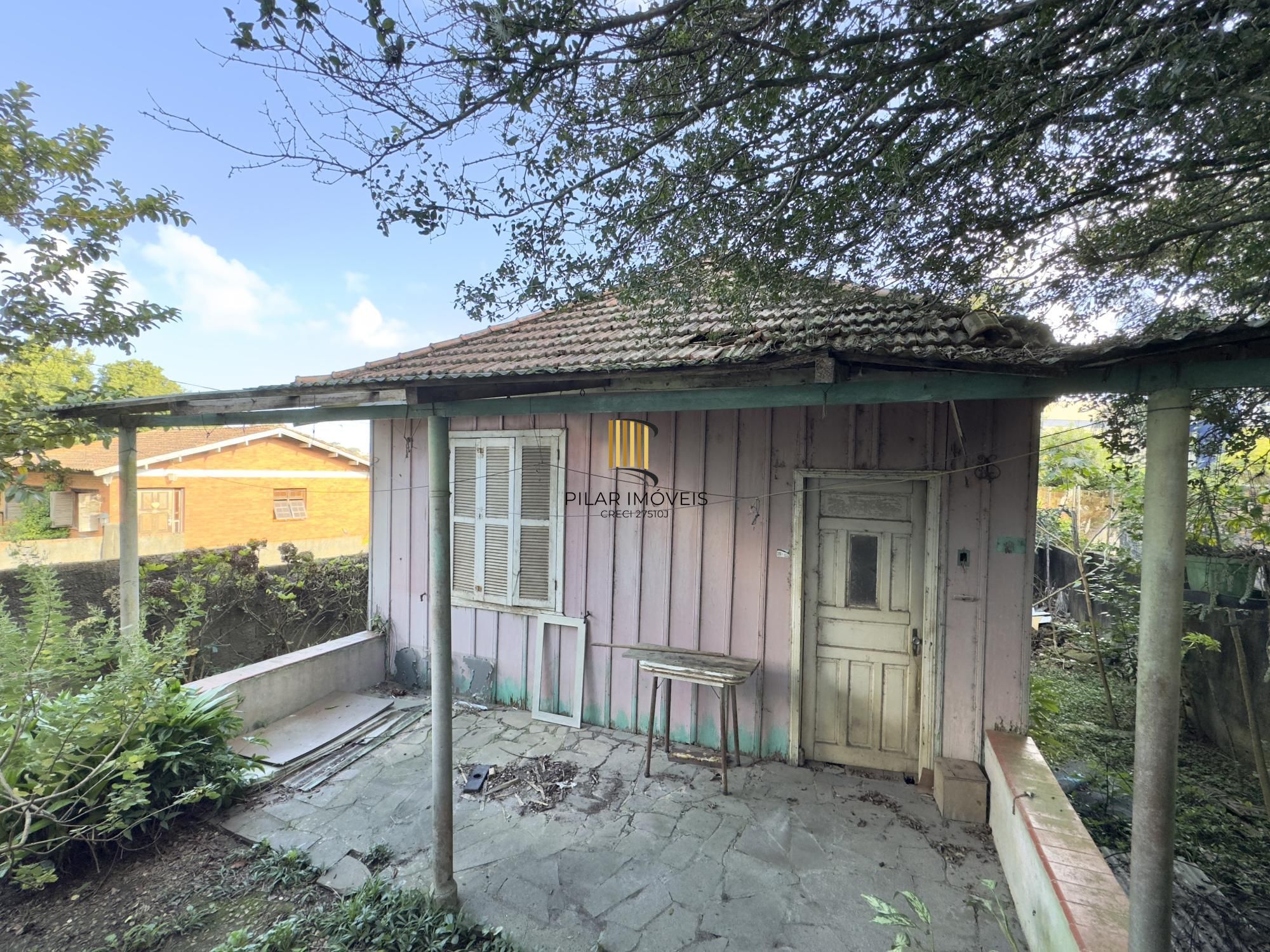 Casa 2 dormitórios no bairro Camaquã