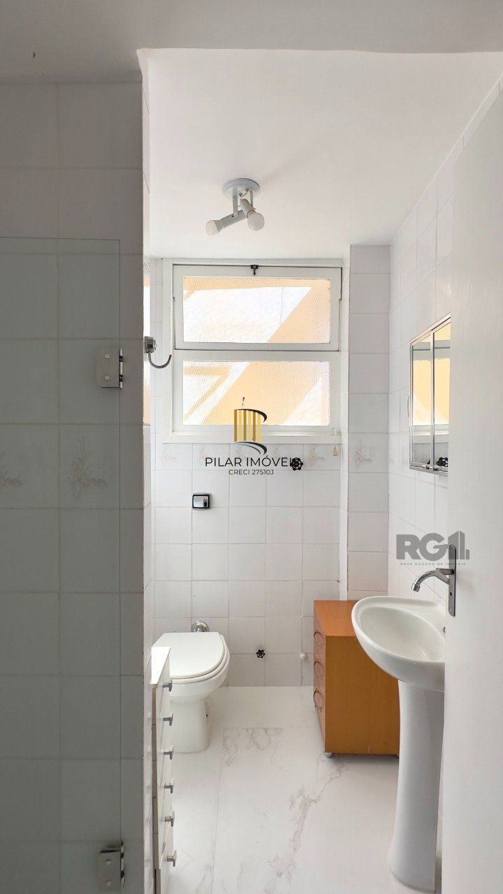 APARTAMENTO JK COM ÓTIMO ESPAÇO E BEM ILUMINADO PRÓXIMO AO GUAÍBA