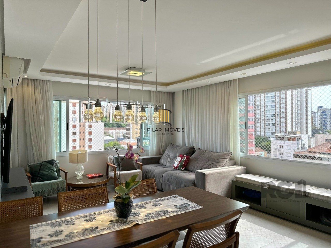 APARTAMENTO MOBILIADO COM PLANTA DIFERENCIADA E ÓTIMA LOCALIZAÇÃO - Pilar Imóveis